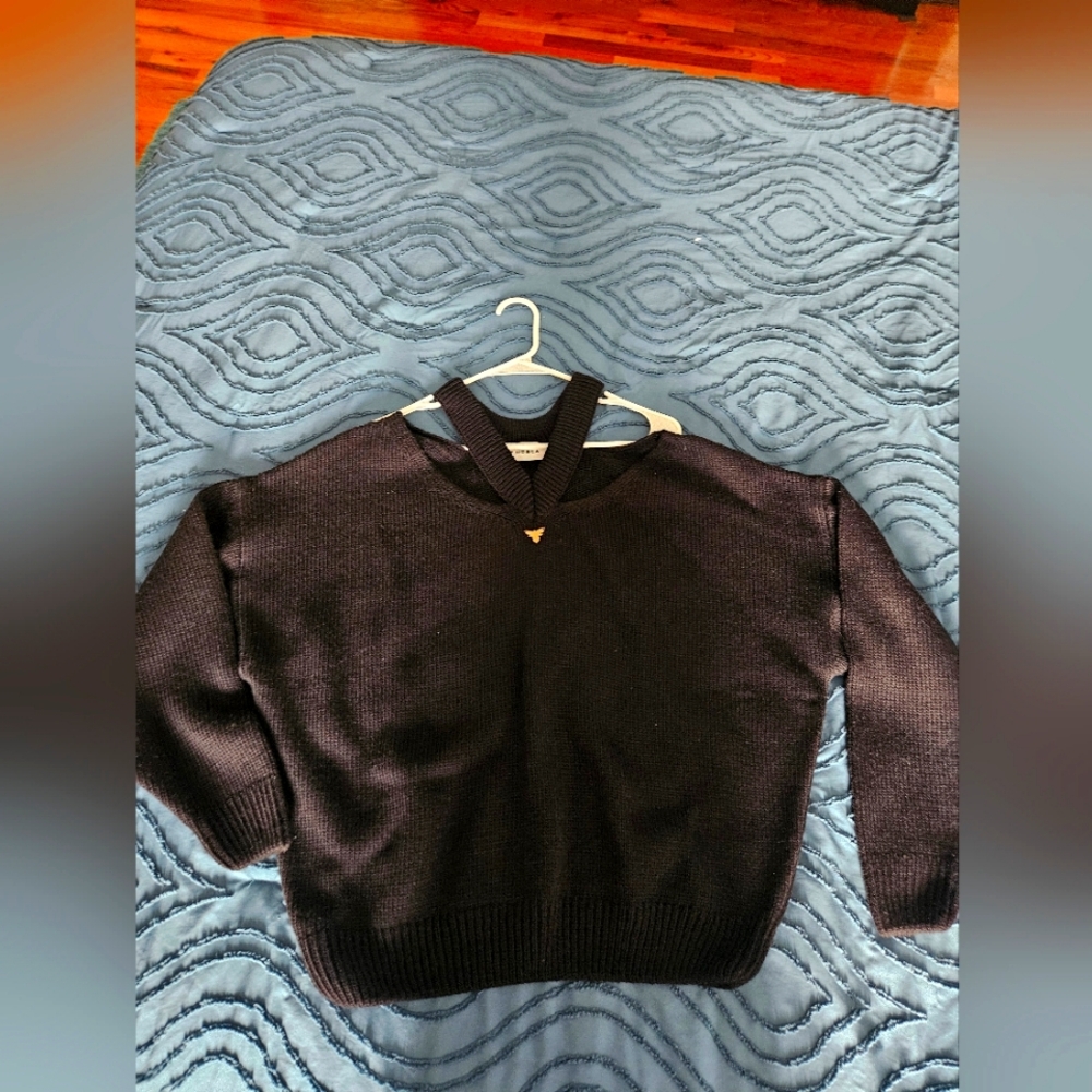 NWT T. Mosca One Size Womens Sweater, Black, Almost Off Shoulder